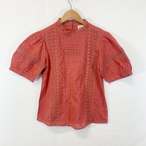 NWOT Universal Thread Puff Sleeve Lace Detail Top - Picture 3 of 10